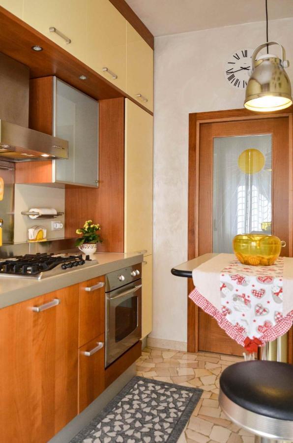 Appartamento Di Silvia - Silvia'S Apartment Vicenza Bagian luar foto